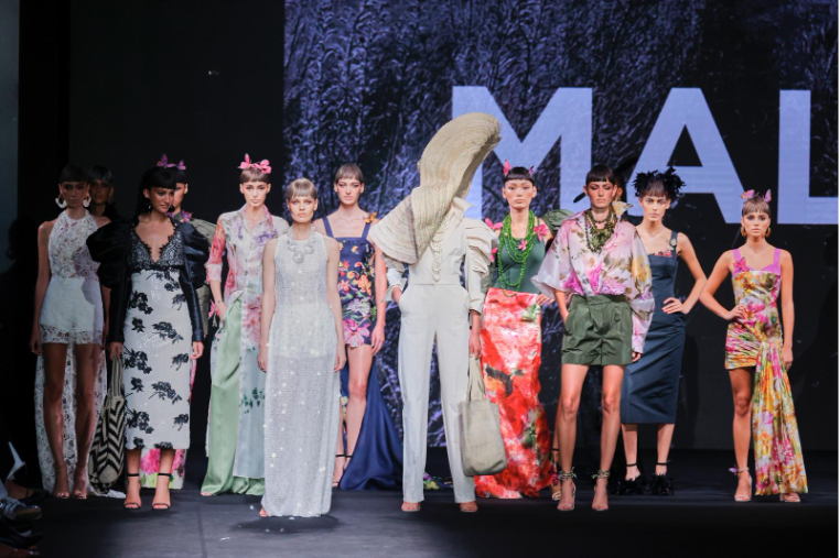 Modelos de Malne aparecen juntas