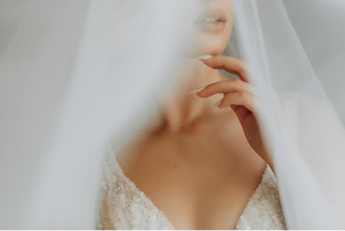 detail - bride