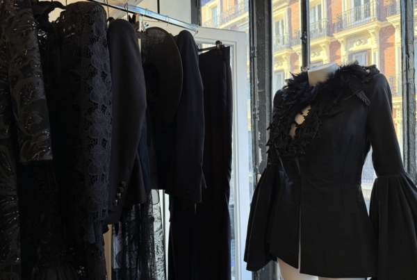 Interior of Malne's atelier with luxury pieces and personalised attention.
